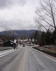 the course (after the race...the lake is on the right